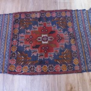 Persian Style Carpet - 136 x 82cm (second hand)