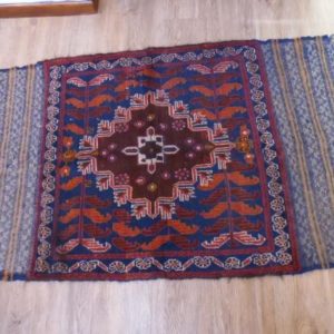 Persian Style Carpet - 146 x 88cm (second hand)