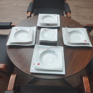 Twelve Piece Dinner Set [Maxwell & Williams]