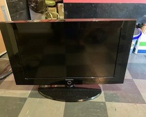 Samsung TV (Previously Owned)