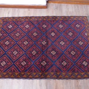 Persian Style Rug (Second hand)  - 1.4 x 870