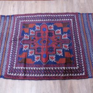 Persian Style Rug - Second Hand - 1.38 x 820